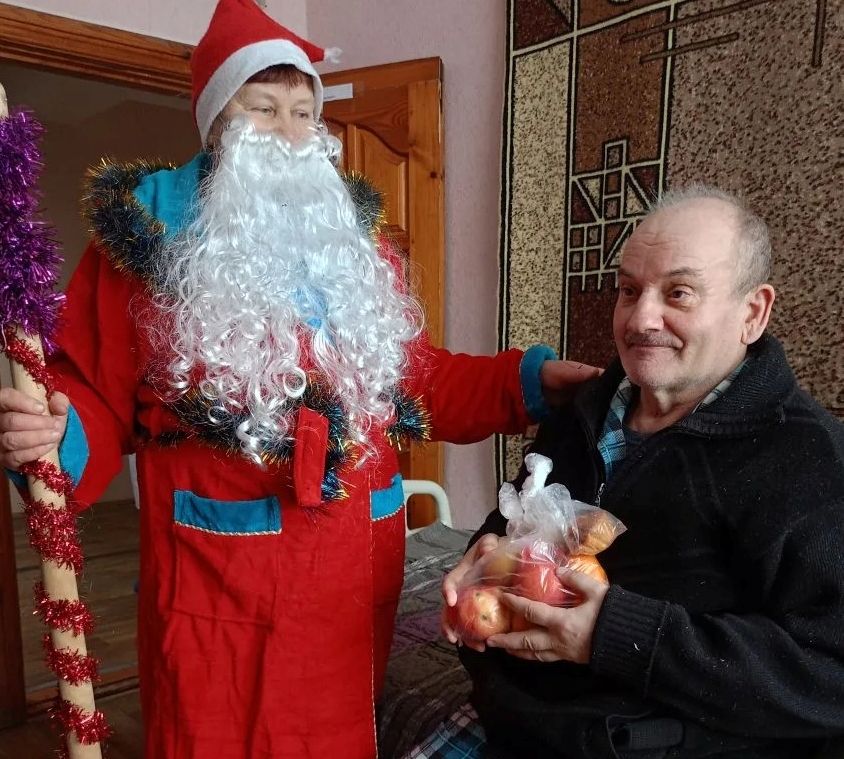 Новогодние подарки от спонсоров